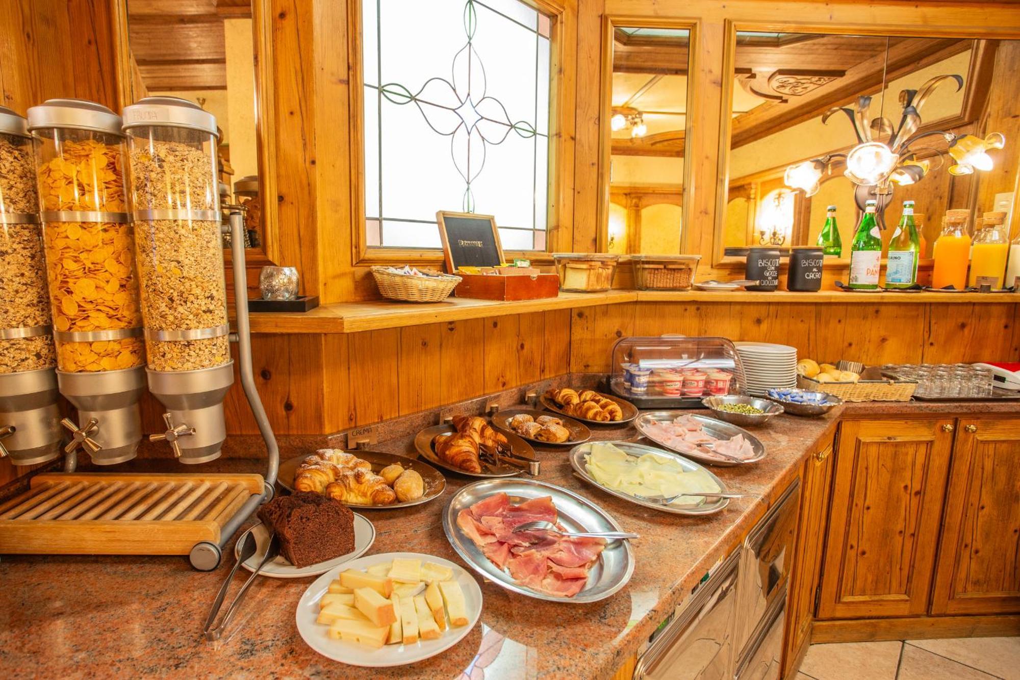 Hotel Bijou Valtournenche Zewnętrze zdjęcie