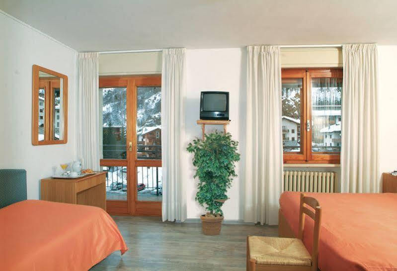 Hotel Bijou Valtournenche Zewnętrze zdjęcie